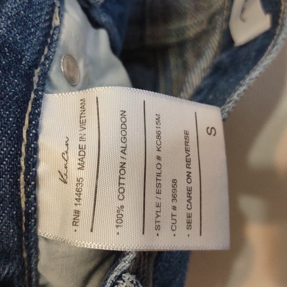 Kan Can Distressed Bootie Shorts for women size small kancan size 26 - Picture 5 of 6